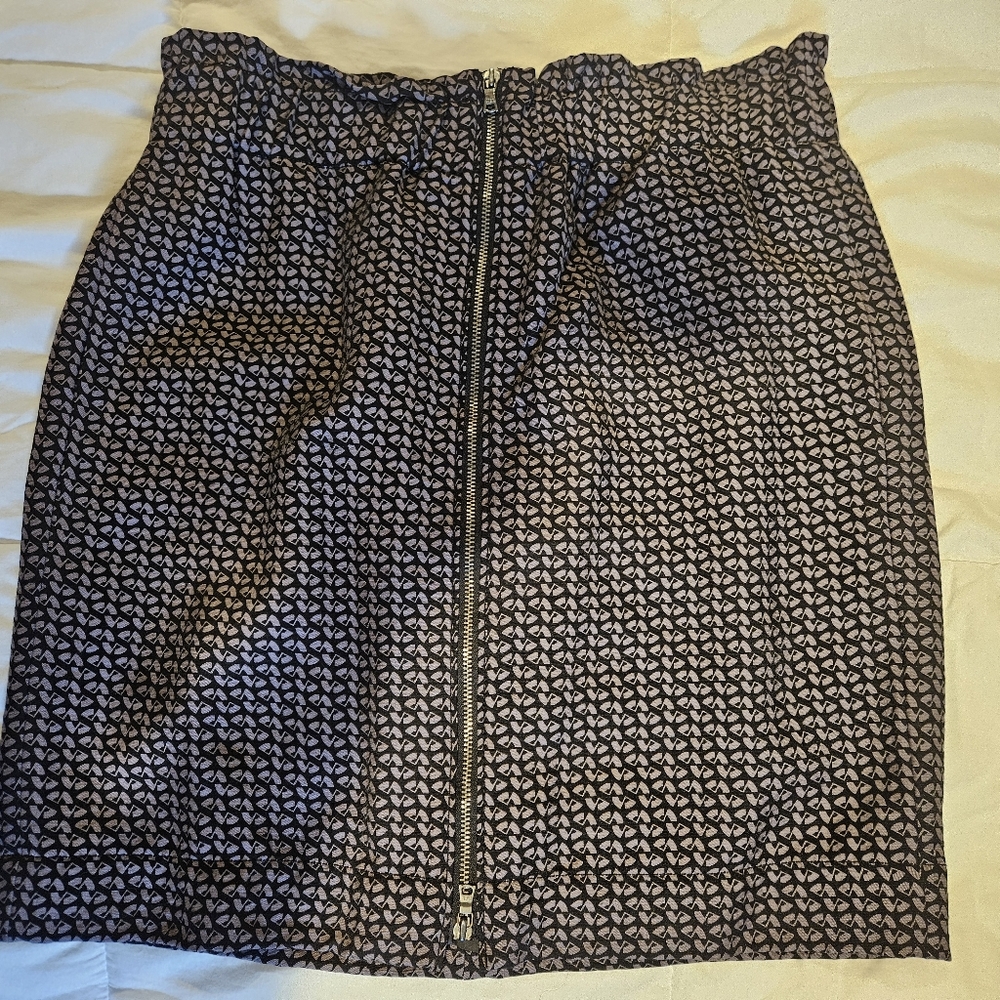GAP black midi skirt with bubble style and ruched details for work